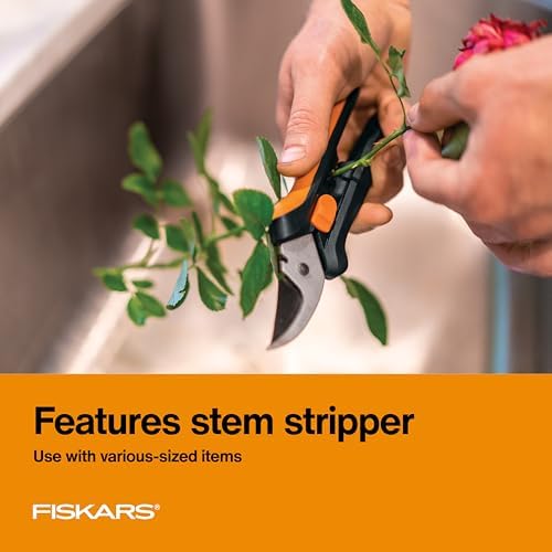 Fiskars Floral Bypass Pruning Shears, Garden Clippers - Image 3