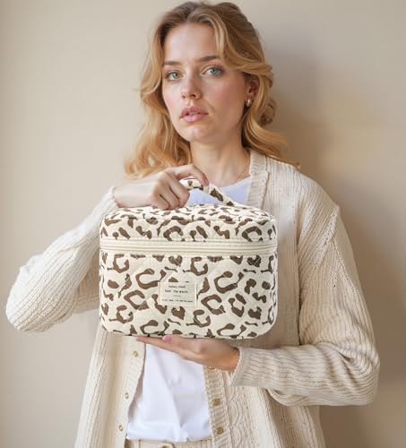 HBselect Quilted Makeup Bag - Image 6