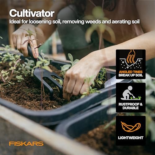 Fiskars 5-Piece Pruner, Cultivator, Gloves & Kneeling Pad Set - Image 4