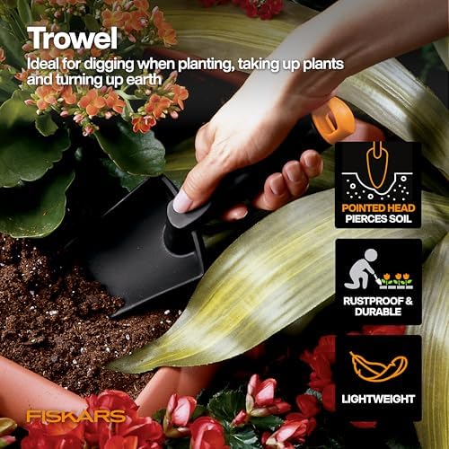Fiskars 5-Piece Pruner, Cultivator, Gloves & Kneeling Pad Set - Image 3