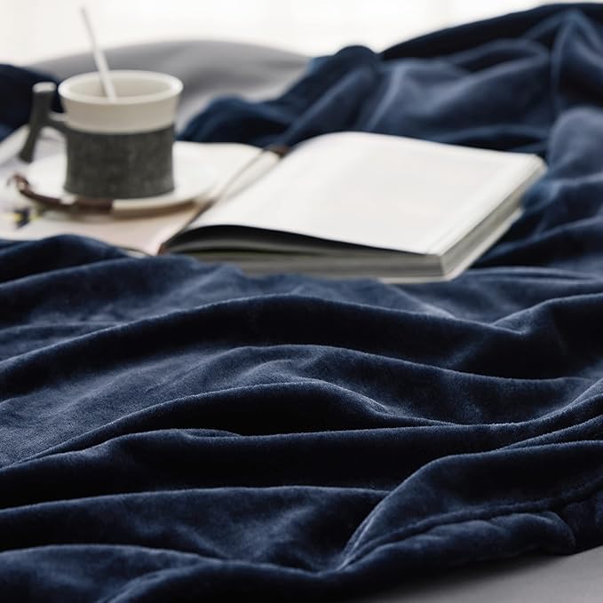 Bedsure Navy Blue Fleece Blankets King Size - Bed Blanket Soft Lightweight Plush Cozy Fuzzy Luxury Microfiber, 108x90 inches