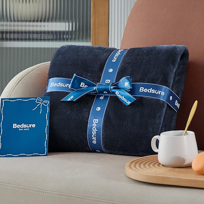 Bedsure Navy Blue Fleece Blankets King Size - Bed Blanket Soft Lightweight Plush Cozy Fuzzy Luxury Microfiber, 108x90 inches