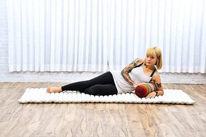 Leewadee Small Yoga Bolster – Shape-Retaining Cervical Neck Roll, Tube Pillow for Comfortable Reading, Kapok Filling, 22 x 6 x 6 inches
