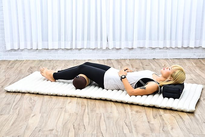 Leewadee Small Yoga Bolster – Shape-Retaining Cervical Neck Roll, Tube Pillow for Comfortable Reading, Kapok Filling, 22 x 6 x 6 inches