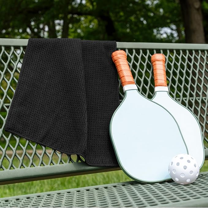 S&T INC. Microfiber Gym Towels, Yoga Towel for Home and Gym Bag, 16 Inch x 27 Inch, 6 Pack