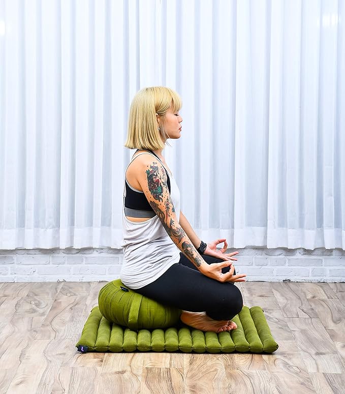 Leewadee Meditation Cushion Set – 1 Round Zafu Meditation Pillow and 1 Square Roll-Up Zabuton Meditation Mat, Pillows Bundle Filled with Kapok