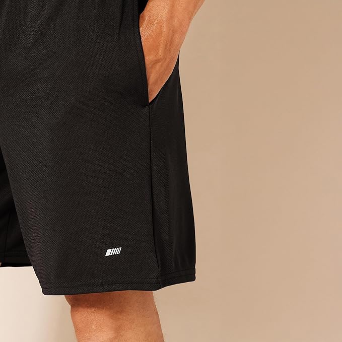 Amazon Essentials Men's Performance Tech Loose-Fit Shorts (Available in Big & Tall), Pack of 2
