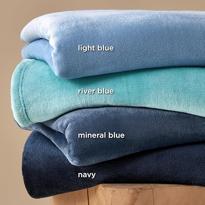 Bedsure Navy Blue Fleece Blankets King Size - Bed Blanket Soft Lightweight Plush Cozy Fuzzy Luxury Microfiber, 108x90 inches