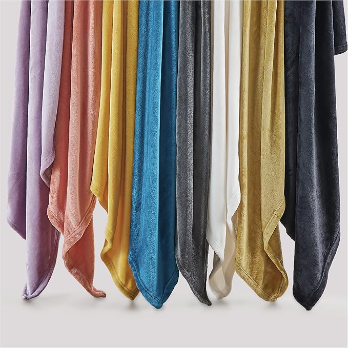 Bedsure Twin XL Fleece Blanket Dorm Bedding - Lightweight Soft Cozy Blankets for Bed, Sofa, Couch, Travel, Camping, Black, 66"x90"