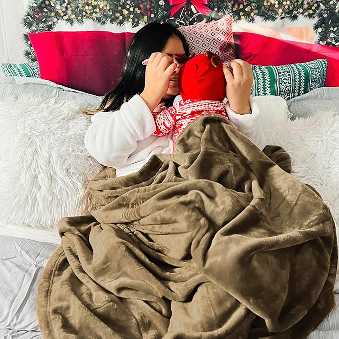 Bedsure Fleece Blankets Queen Size Camel - Bed Blanket Soft Lightweight Plush Fuzzy Cozy Luxury Microfiber, 90x90 inches